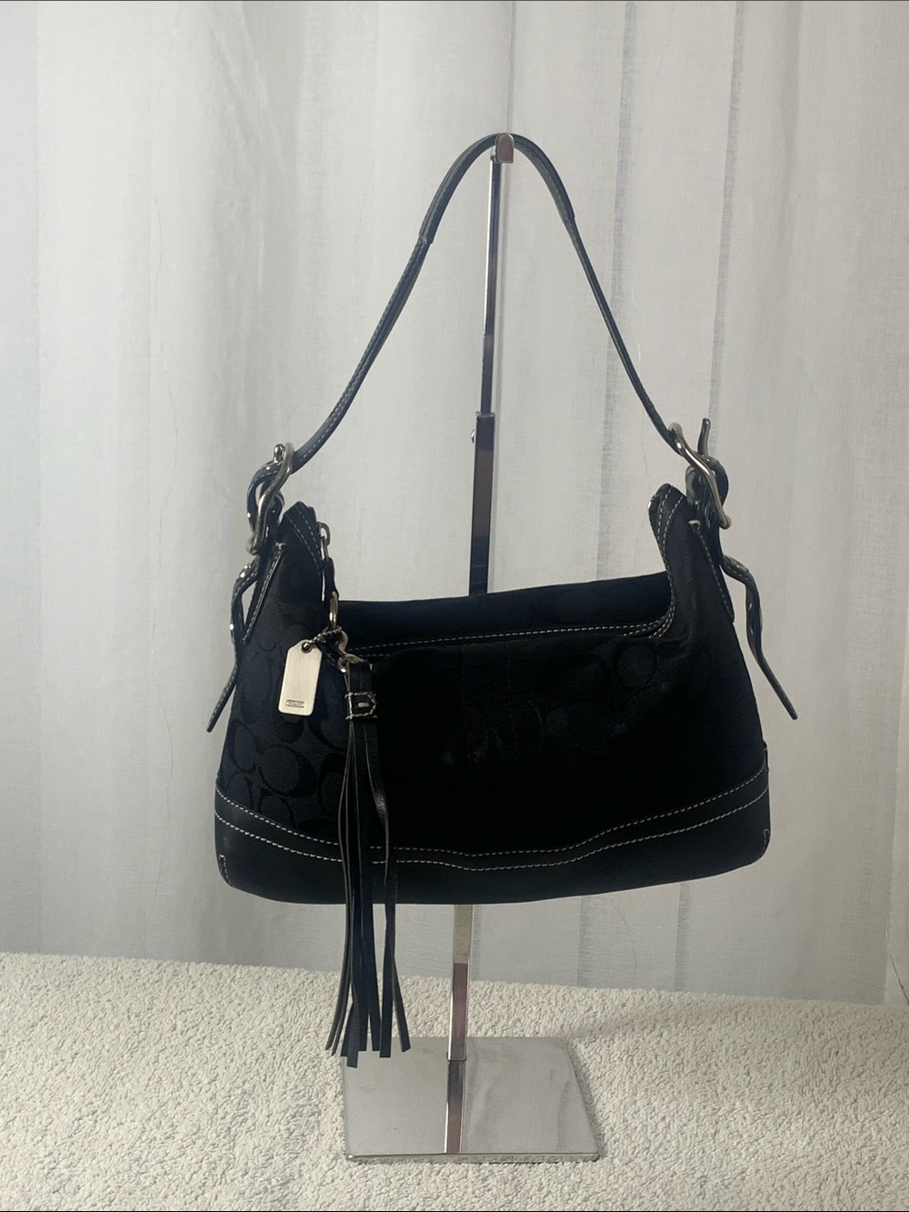 GUC Coach Black Small Shoulder Bag - Picture 5 of 9